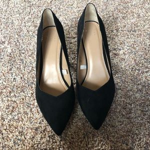 Black pointed toe heels